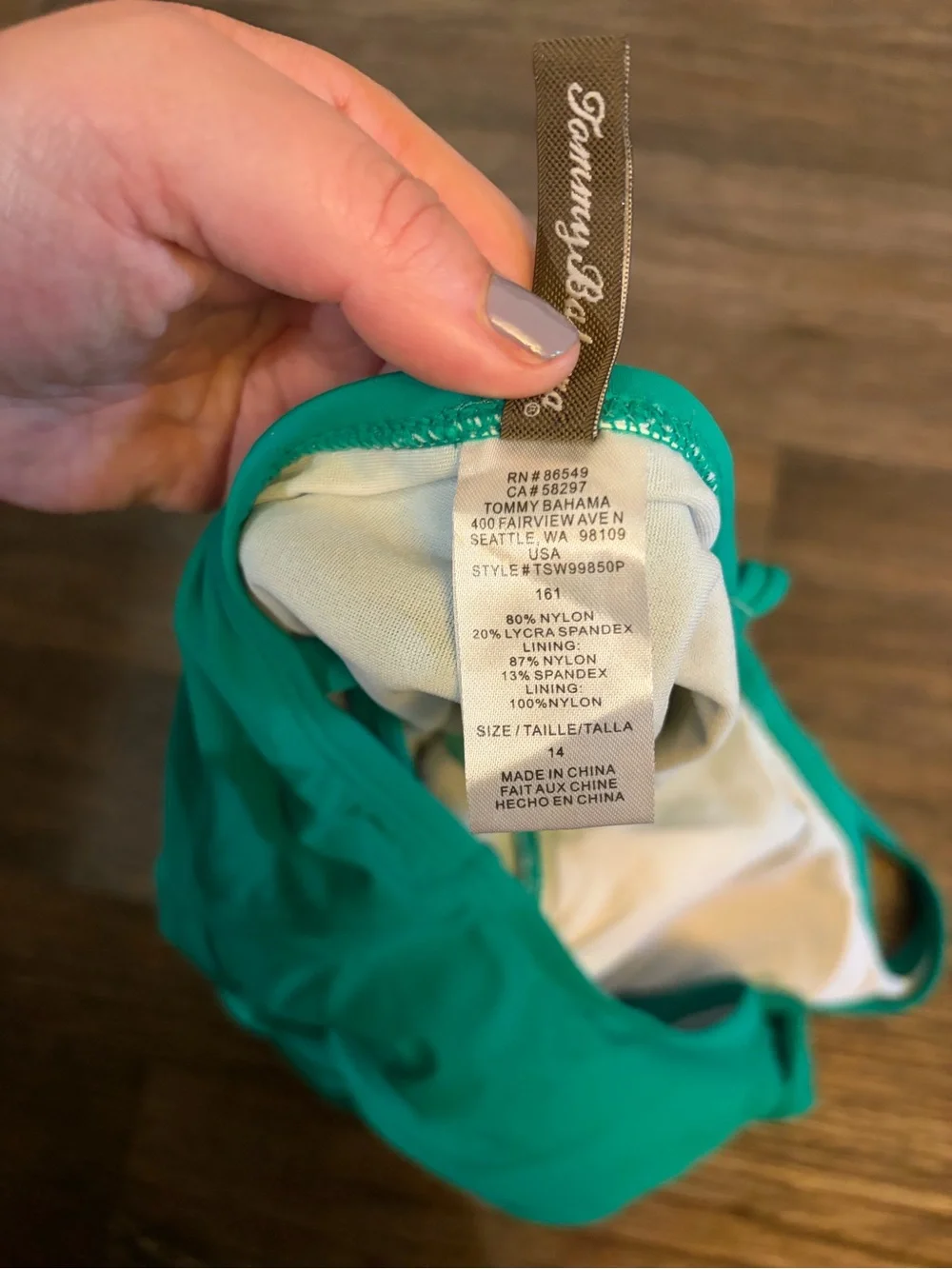 Tommy Bahama Women's One Piece Swimsuit Emerald Green, Padded Cups, Size 14 - Picture 6 of 6